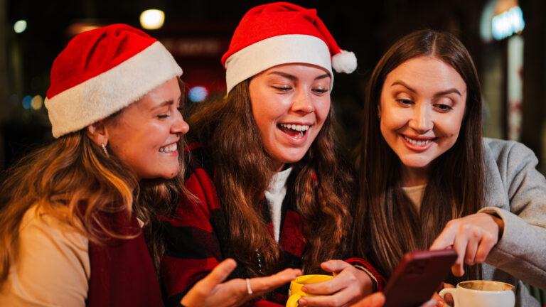Read more about the article The Holiday Group Chat Rules: 7 Things Not to Share (Even With Family)