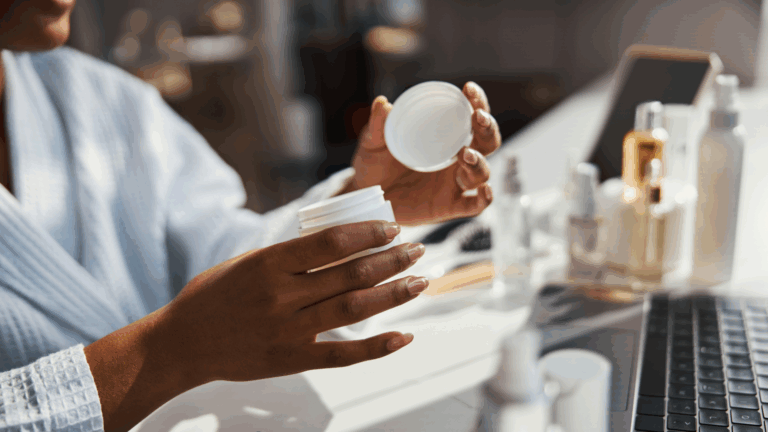 Read more about the article Hims & Hers Data Breach in Support System — How It Happened