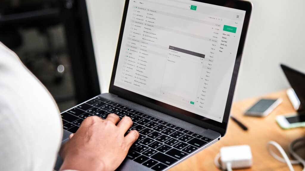 Your Online Activity Can Be Tracked Across Platforms