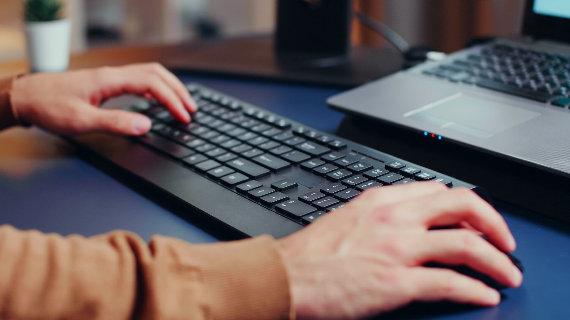 Read more about the article Meta Pauses an AI Training Program That Tracks Employees’ Keystrokes After an Internal Leak — What to Know