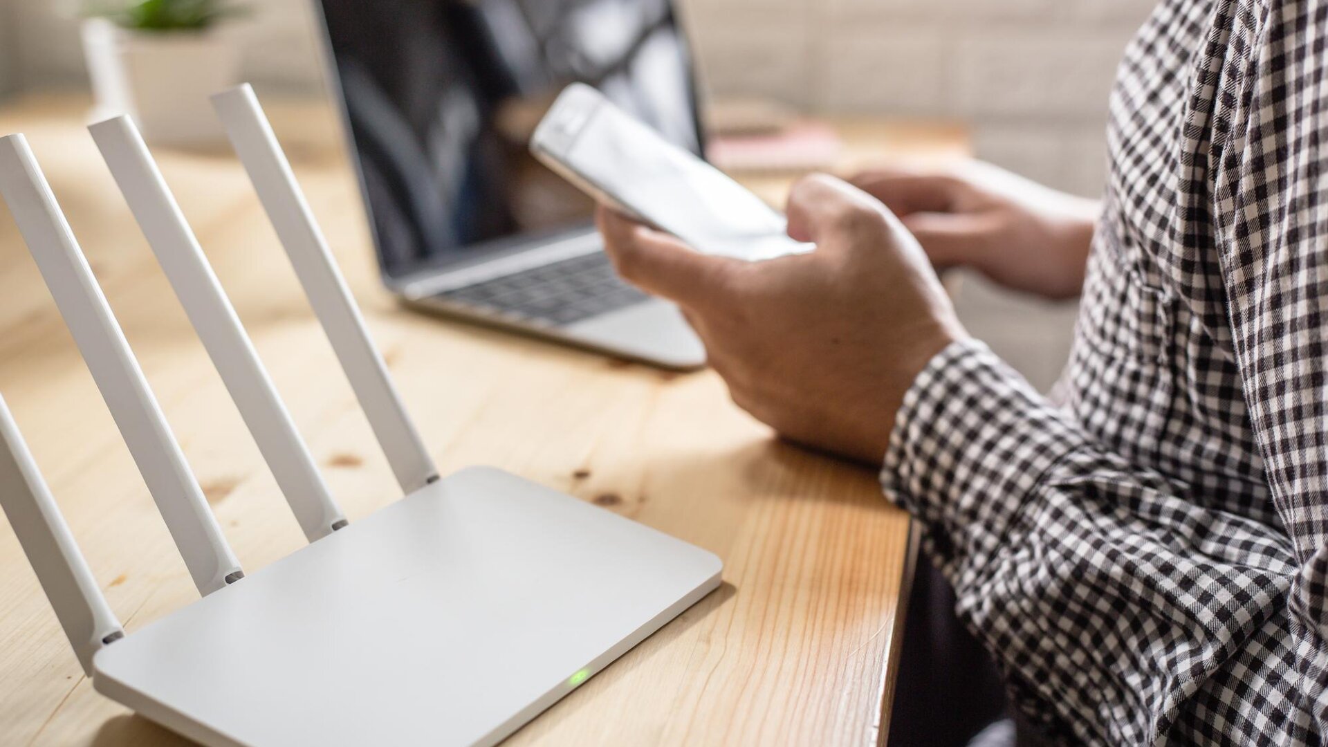 Read more about the article CISA Warns of Critical Ubiquiti Flaws Exploited in Attacks — What We Know