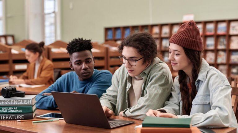 Read more about the article ShinyHunters Exploits Oracle PeopleSoft Zero-Day (CVE-2026-35273) to Breach Universities — Here’s What Happened